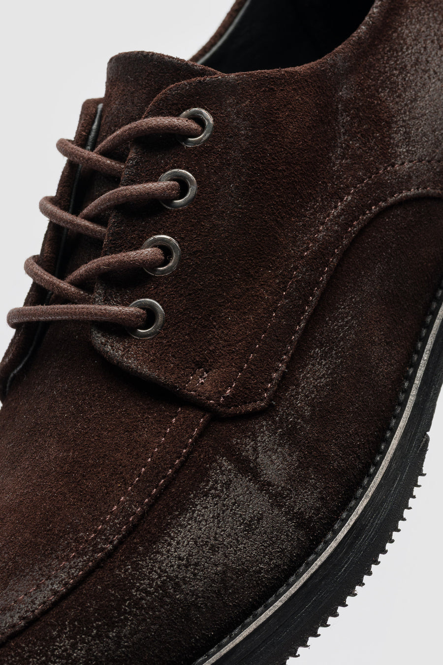 Old Buster Moc Toe Shoe in Waxed Suede Deep Brown
