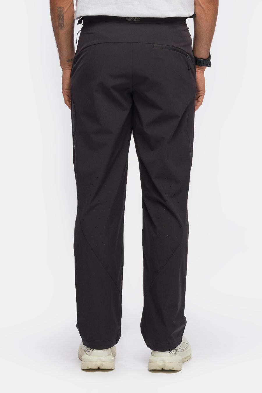 Acre Light Pant in Black Beauty