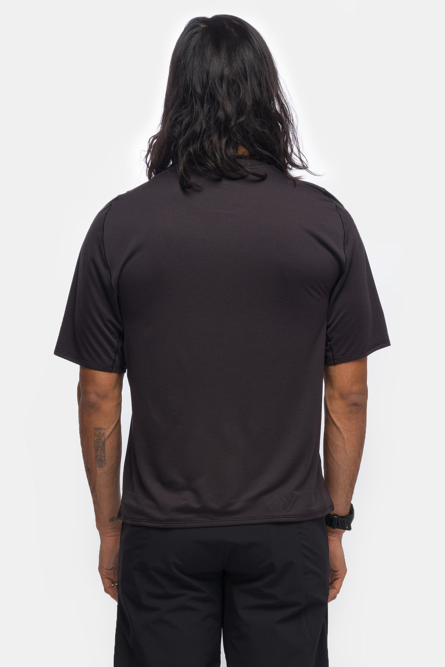 Lateral Peak SS T-Shirt in Black Beauty