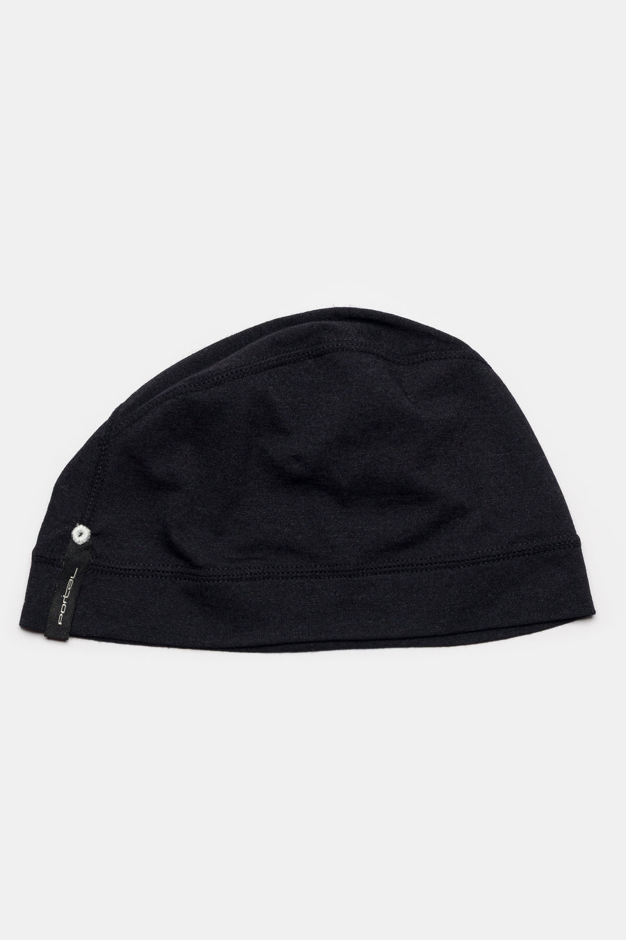 Portal Drift Merino Beanie in Black Beauty - Notre