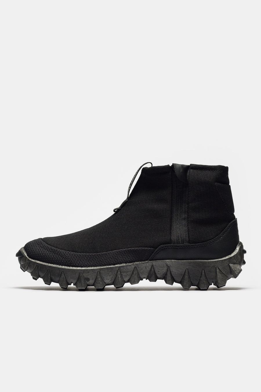 Snowclog Mid Sneaker in Black/Black