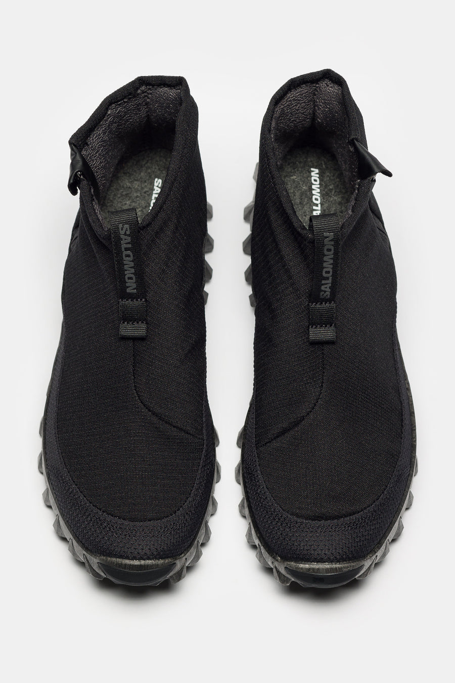 Snowclog Mid Sneaker in Black/Black