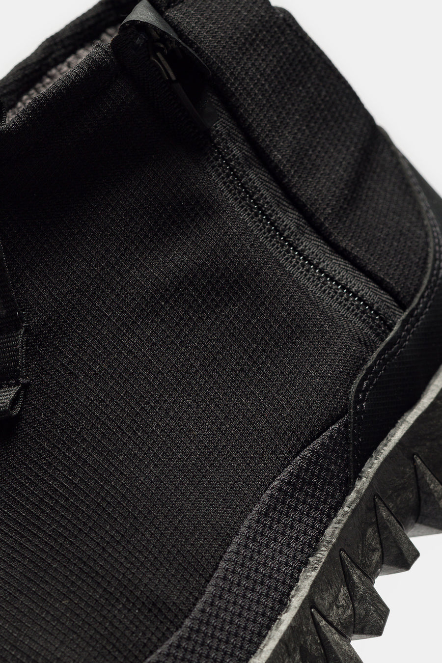 Snowclog Mid Sneaker in Black/Black