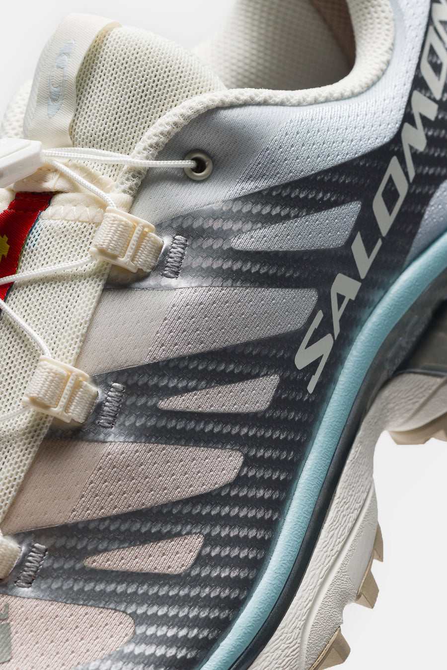 SALOMON ADVANCED XT-4 OG Sneaker in Vanilla Ice/Ballad Blue/Tender Peach - Notre