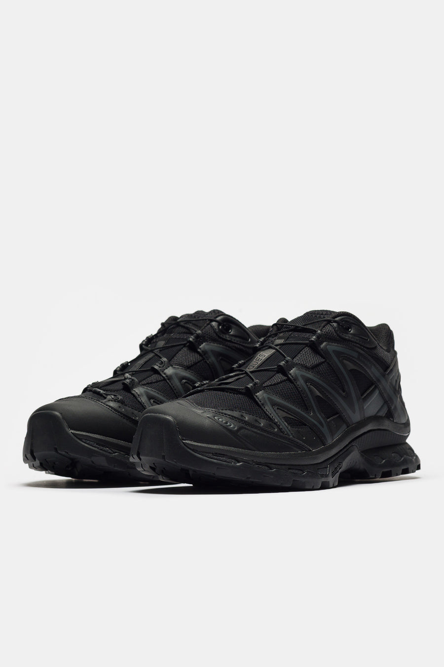 XT-Quest Sneaker in Black/Black/Phantom