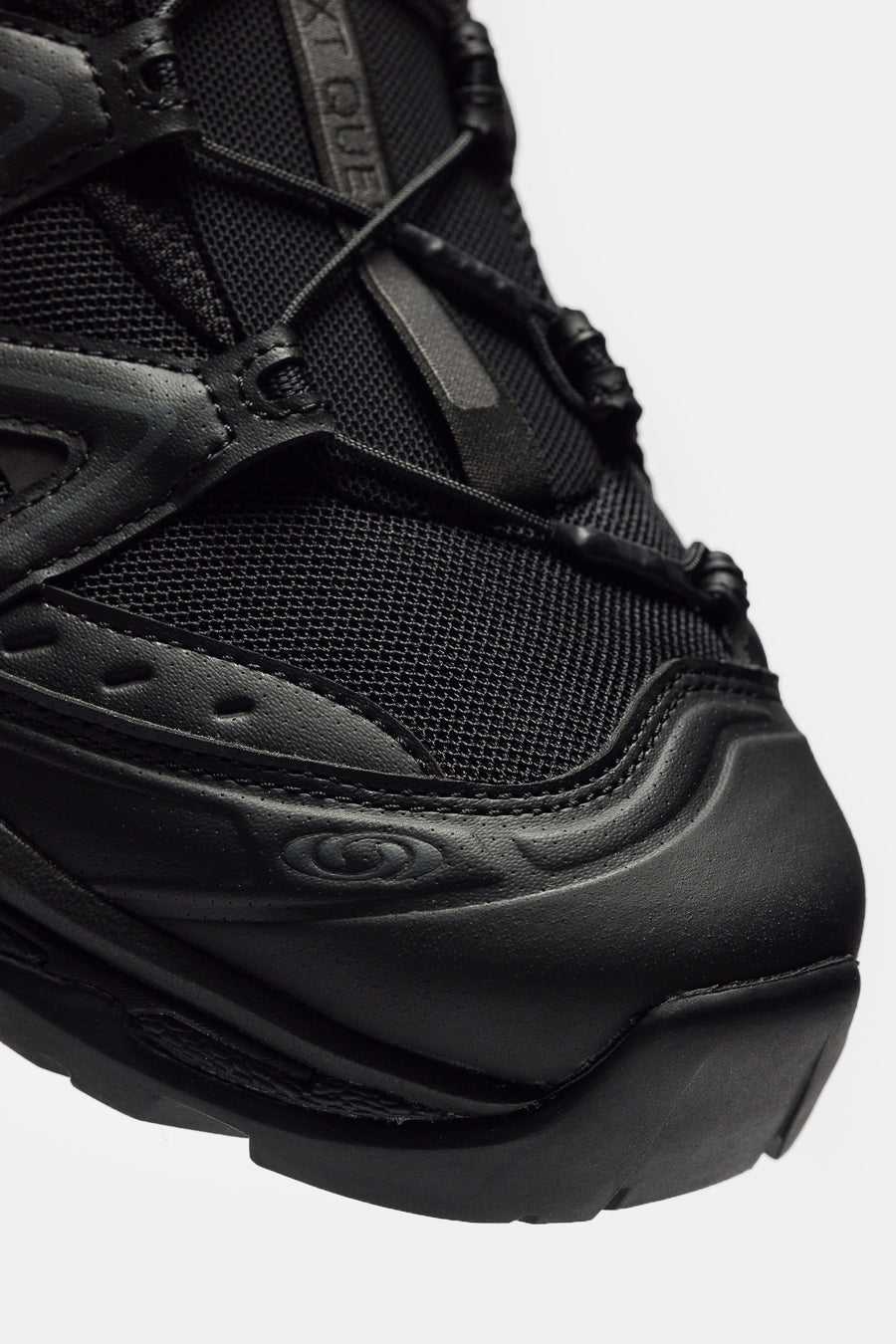 XT-Quest Sneaker in Black/Black/Phantom