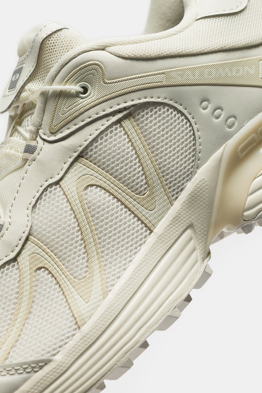 XT-Whisper Sneaker in Vanilla/Almond Milk