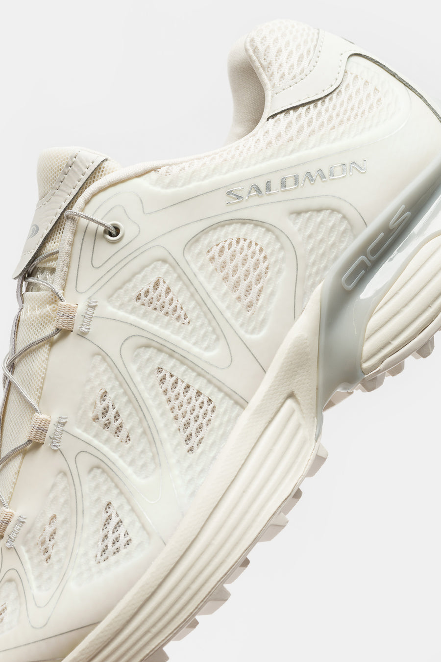 SALOMON ADVANCED XT-Whisper Void Sneaker in Vanilla/Vanilla - Notre