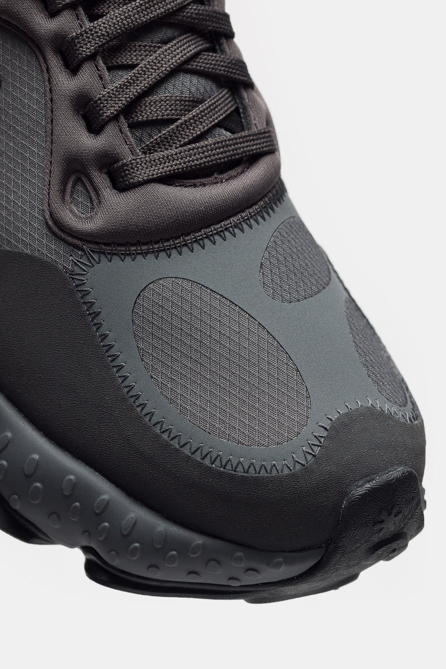 Osmosis Sneaker in Black/Grey/Black