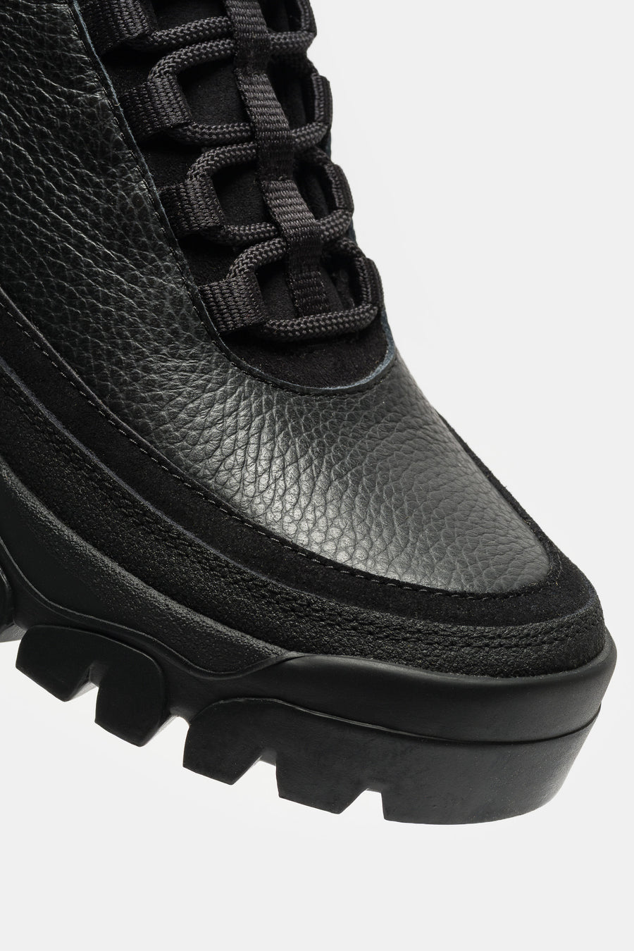 Tarvas Easy Hiker Shoe in Black Leather - Notre