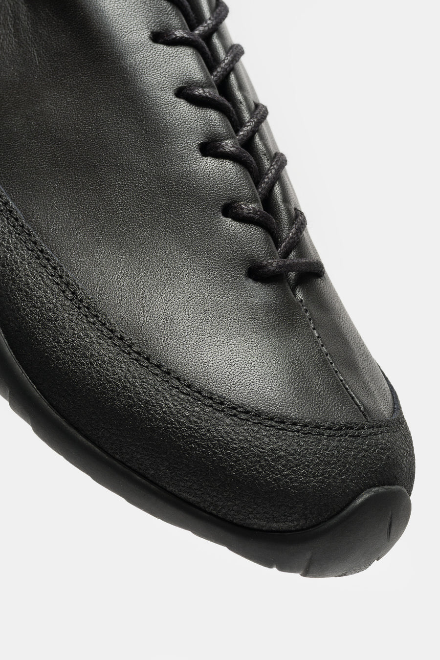 Tarvas Wanderer Shoe in Black Leather - Notre