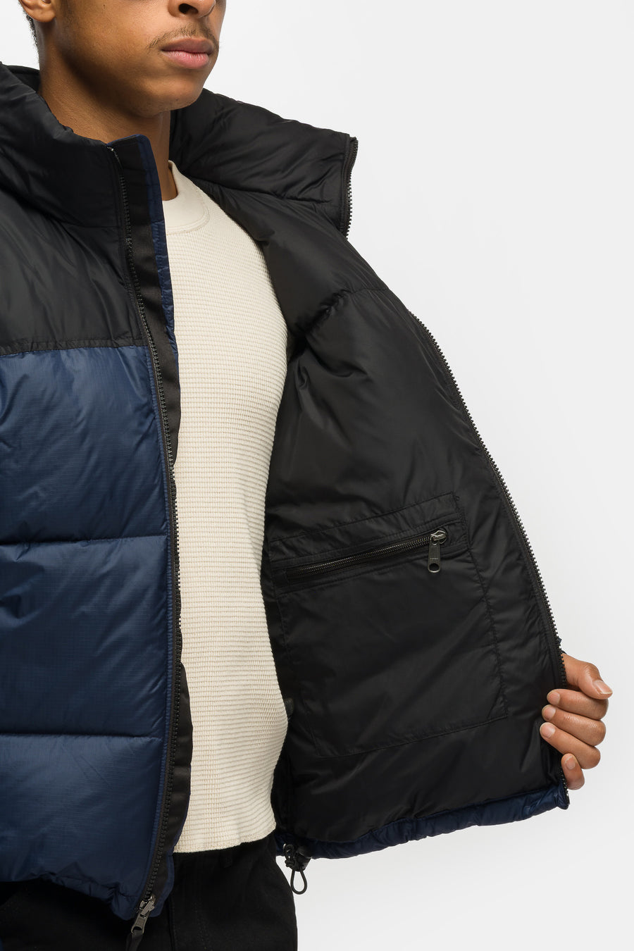 The North Face 1996 Retro Nuptse Jacket in Summit Navy/TNF Black - Notre