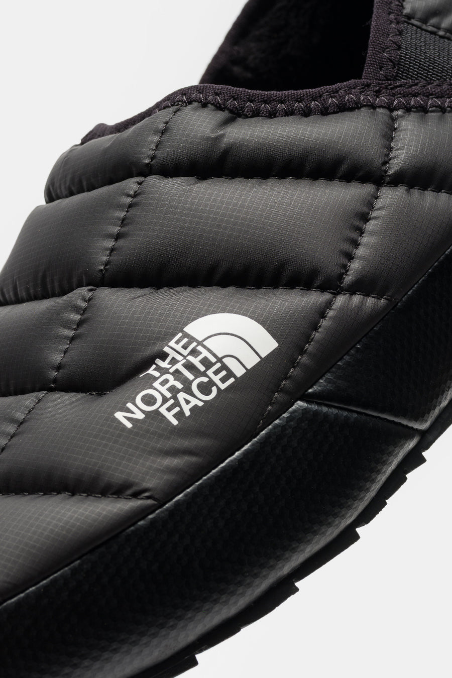 Thermoball Traction Mule in TNF Black/TNF White