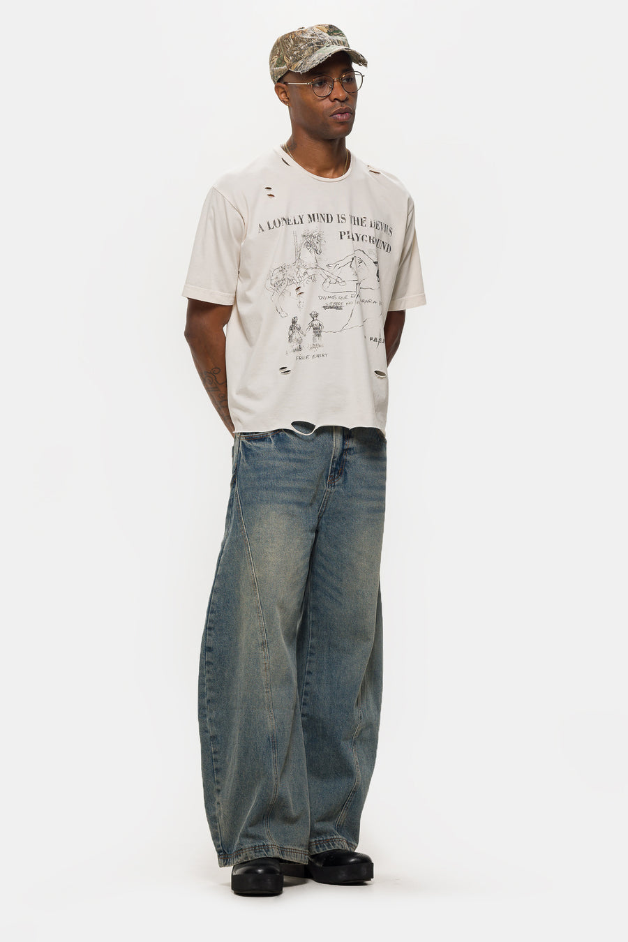 TODO PASA A Lonely Mind T-Shirt in Creme - Notre