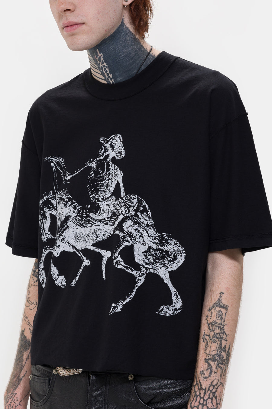 TODO PASA Death on A Field T-Shirt in Black - Notre