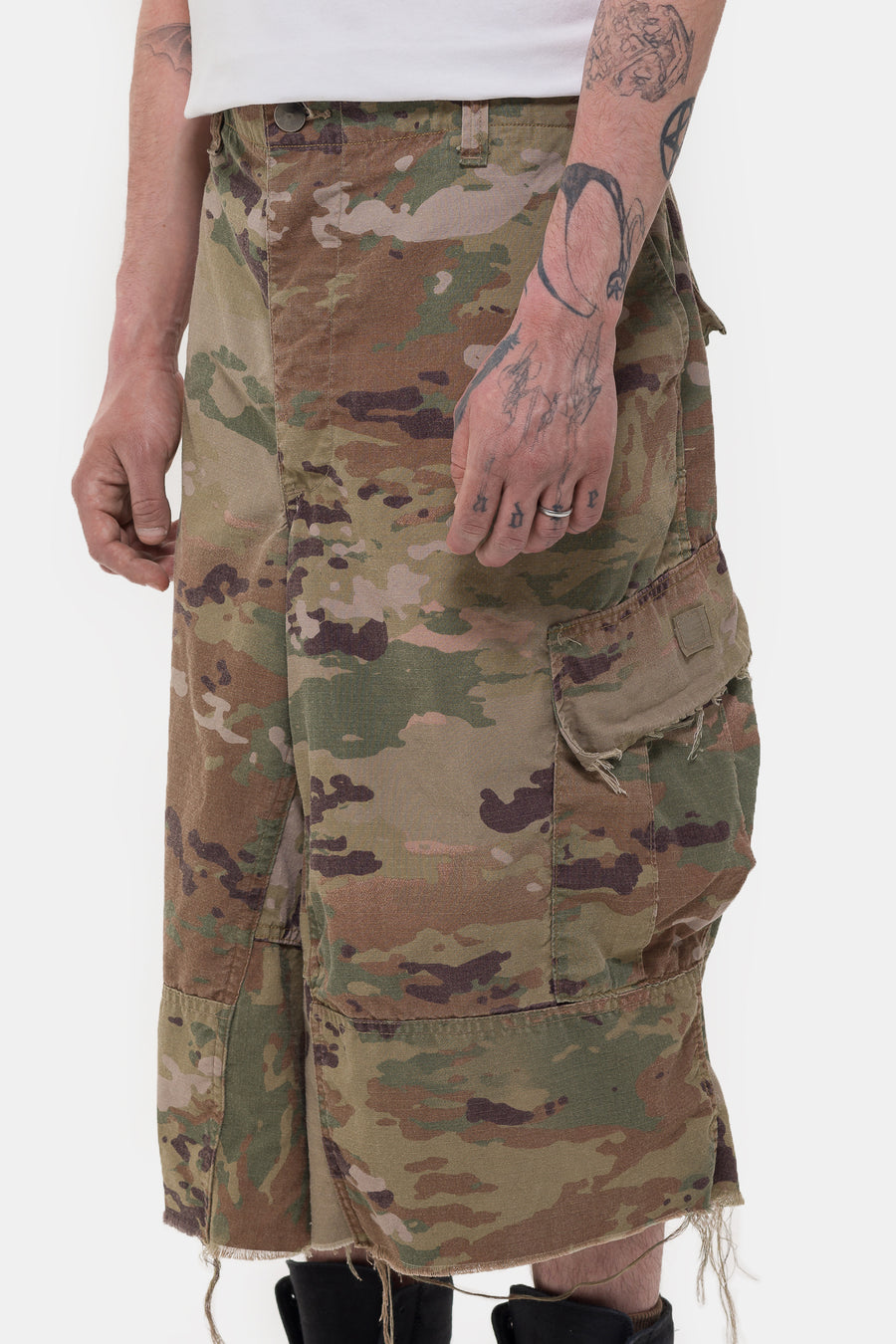 TODO PASA Drifter Cargo Shorts in Camo - Notre