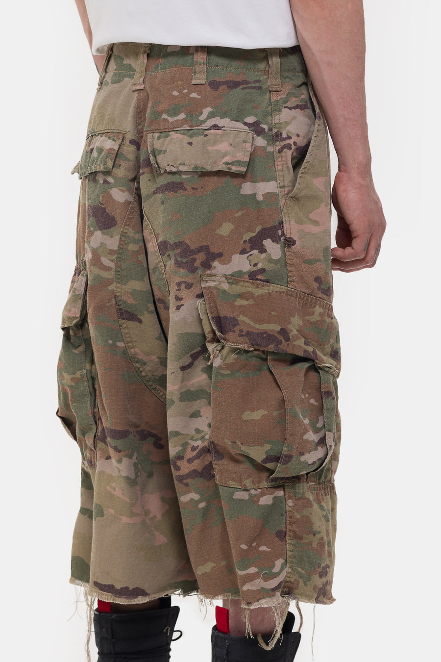 TODO PASA Drifter Cargo Shorts in Camo - Notre