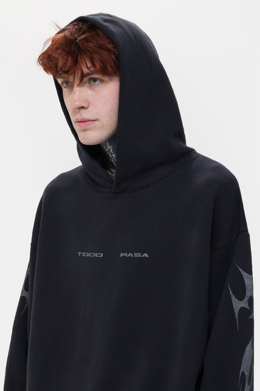 TODO PASA Throttle Hooded Sweatshirt in Black - Notre