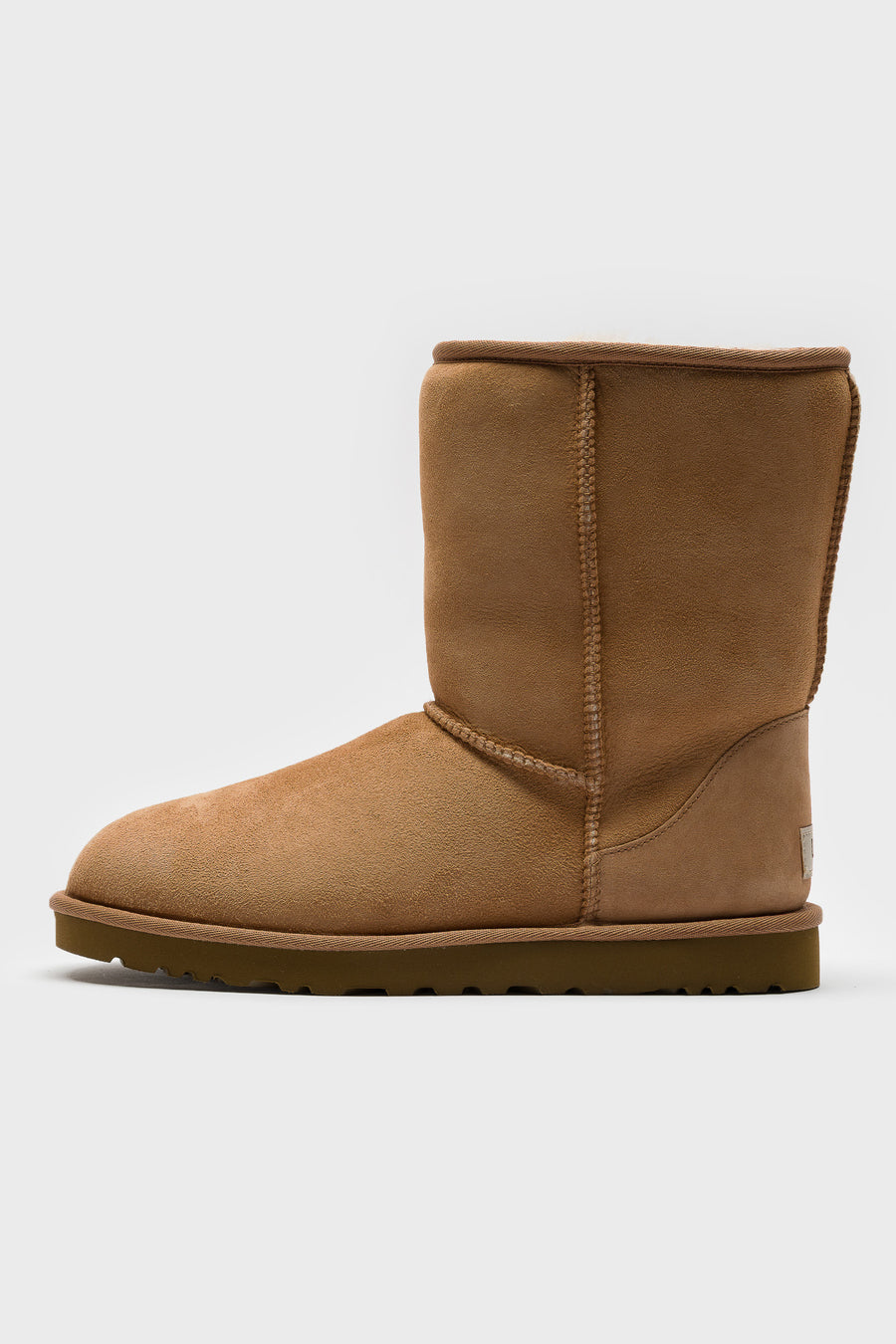UGG Classic Short in Chestnut - Notre