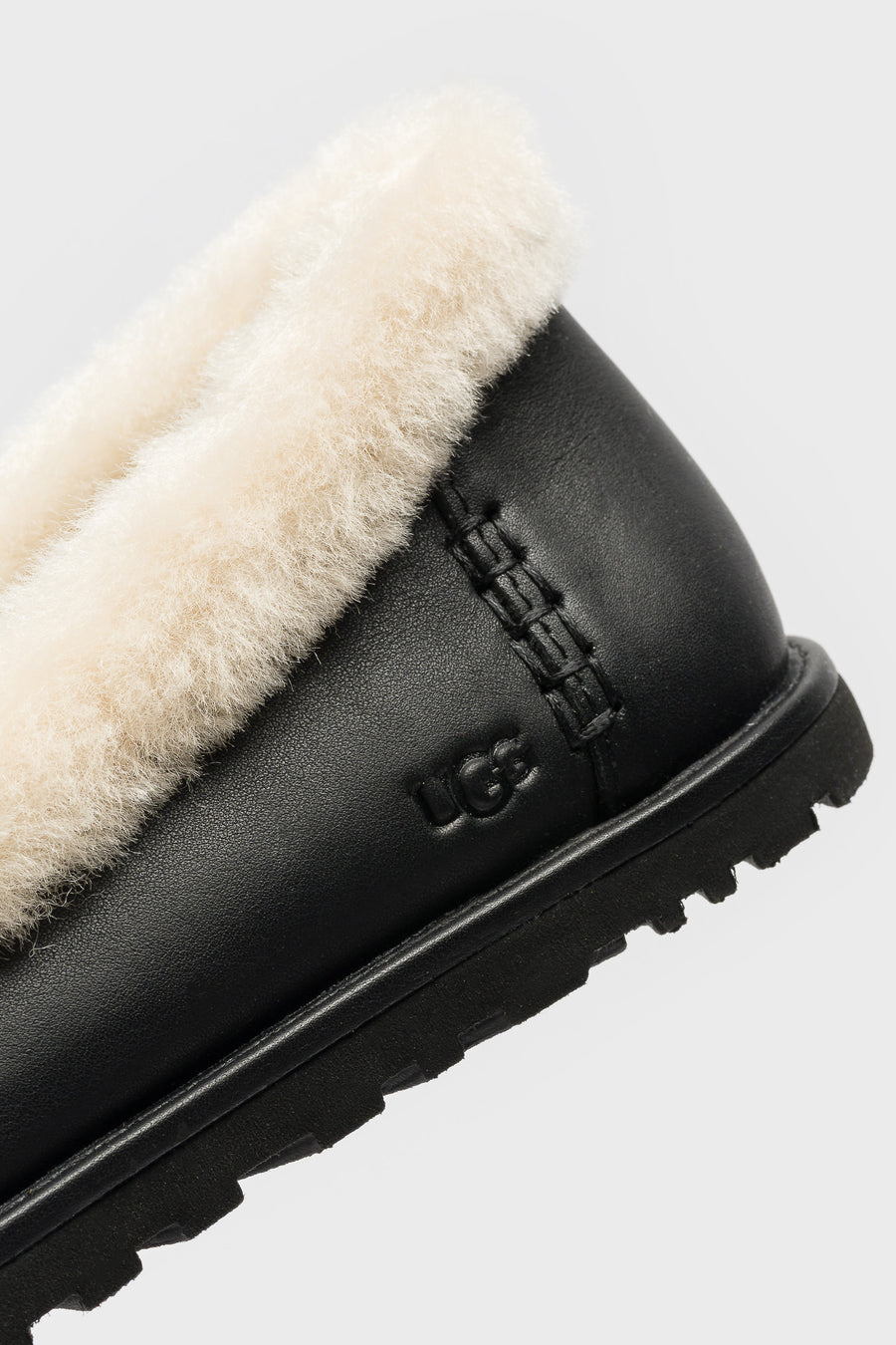 UGG Zora Leather Ballet Flat in Black - Notre