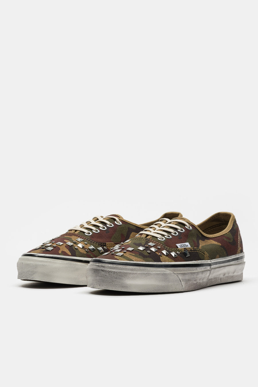 LX Authentic 44 in Combat Woodland Camo