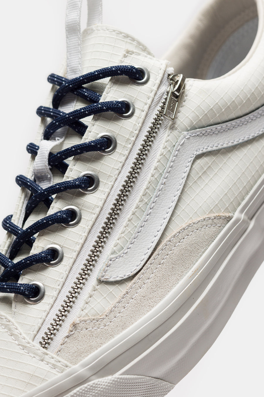 LX Old Skool 36 Zip Sneaker in Aspen Ice