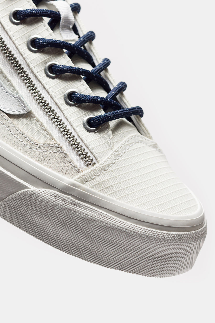 LX Old Skool 36 Zip Sneaker in Aspen Ice