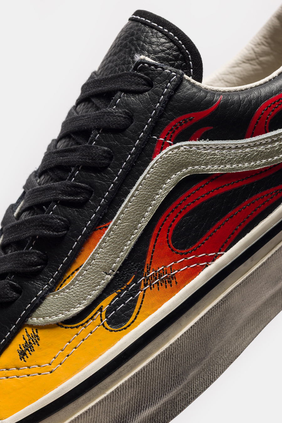 Vans LX Old Skool 36 Sneaker in Archive Flame Black - Notre