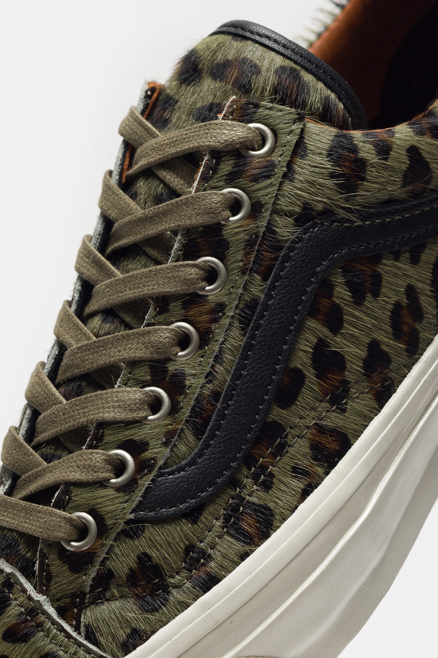 Vans LX Old Skool 36 Sneaker in Cheetah Olive - Notre