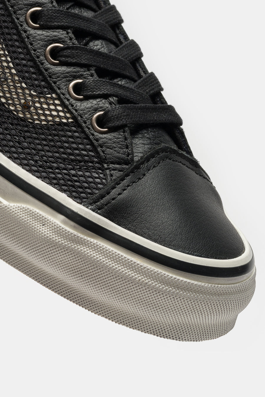 Vans LX Old Skool 36 in Combat Black - Notre