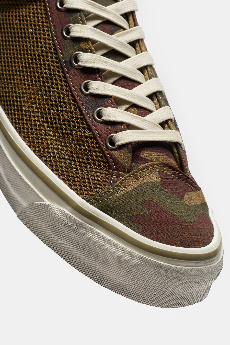LX Old Skool 36 in Combat Woodland Camo