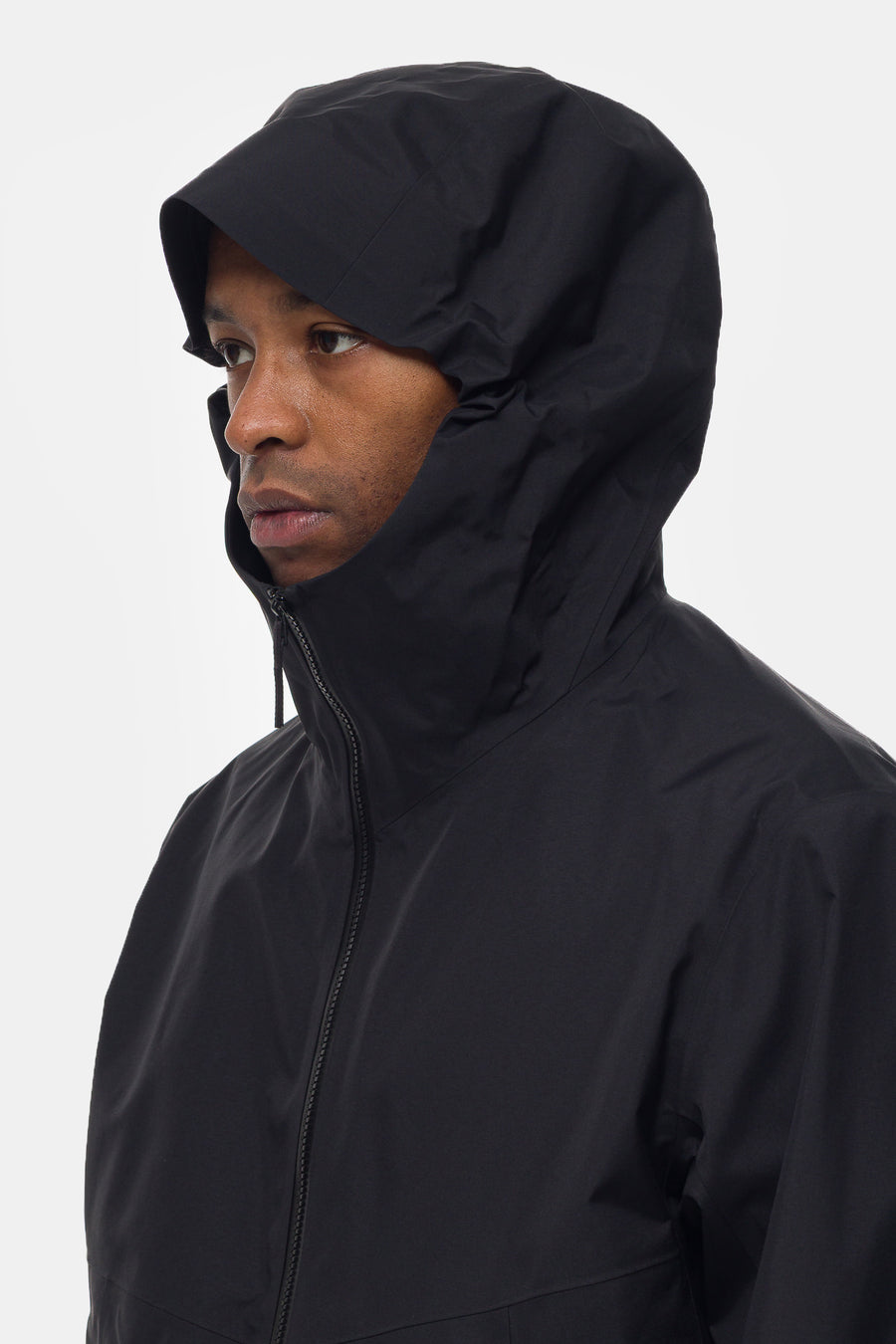 Arris Jacket in Black