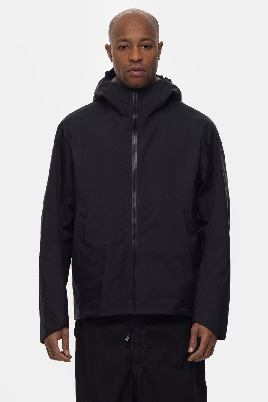 Arris Jacket in Black