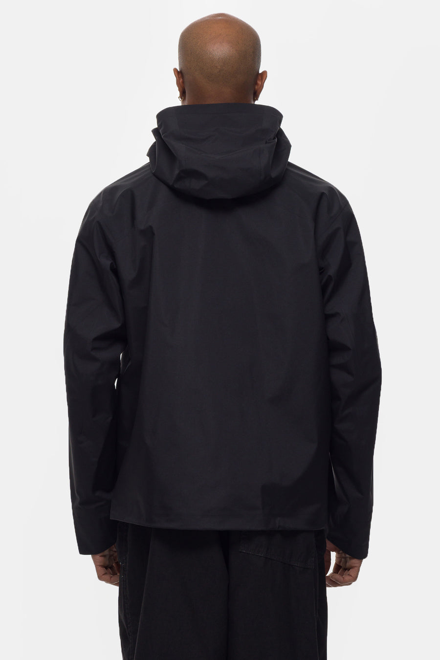 Arris Jacket in Black