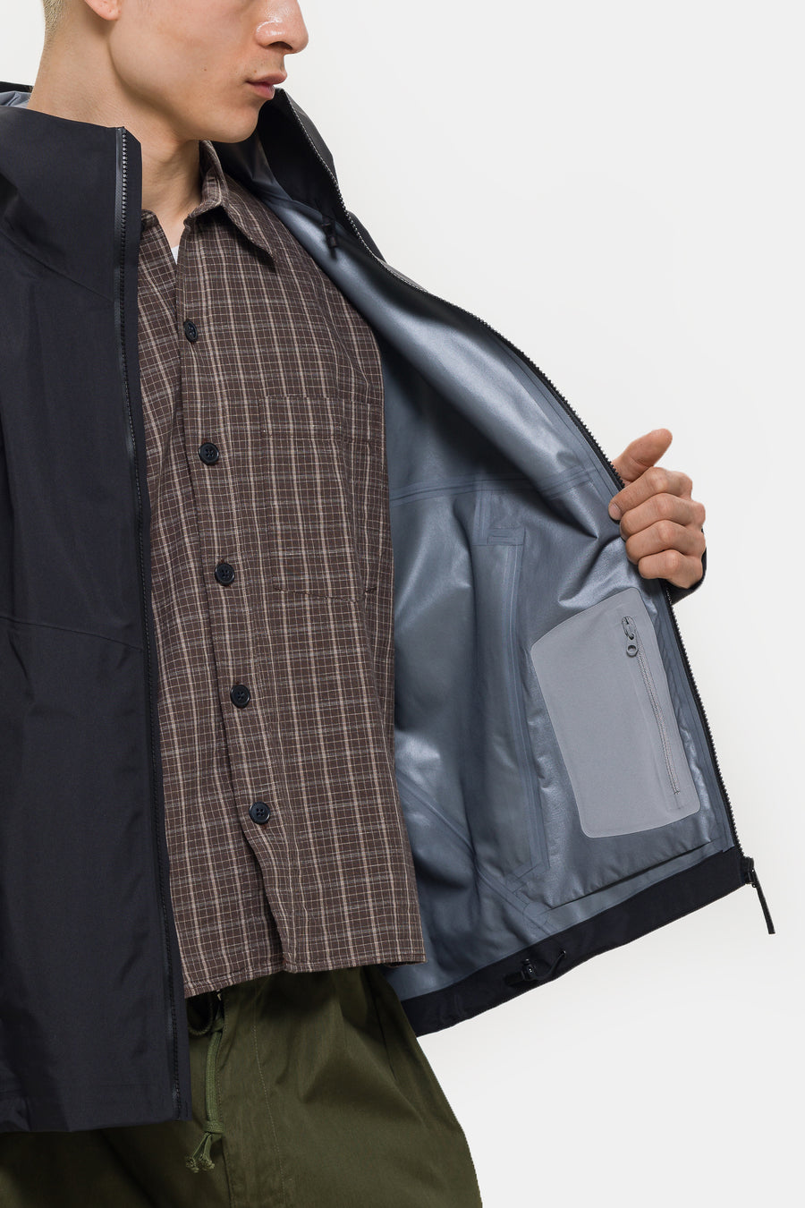 Arris Jacket in Black
