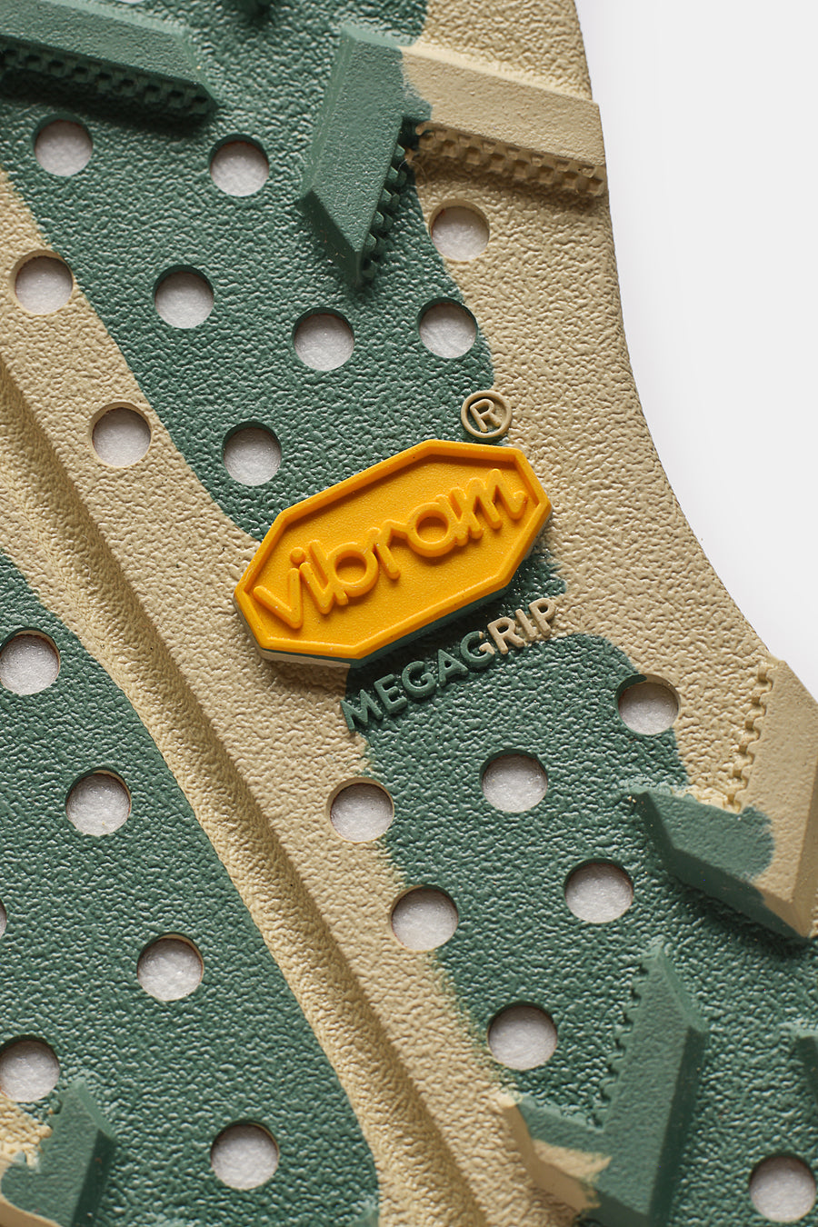 Nike ACG Ultrafly Trail Sneaker in Dutch Green/Barely Volt/Vegas Gold - Notre
