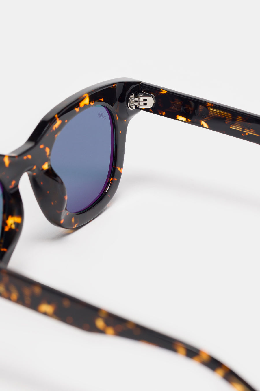 Akila Apollo Sunglasses in Tokyo Tortoise/Viridian - Notre