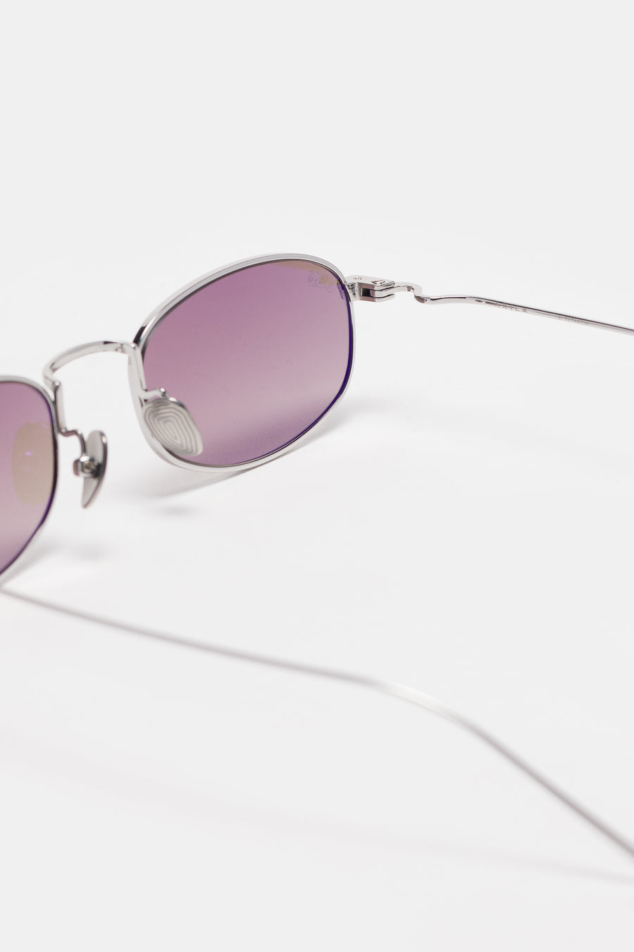 Akila Icon Sunglasses in Silver/Brown Gradient - Notre