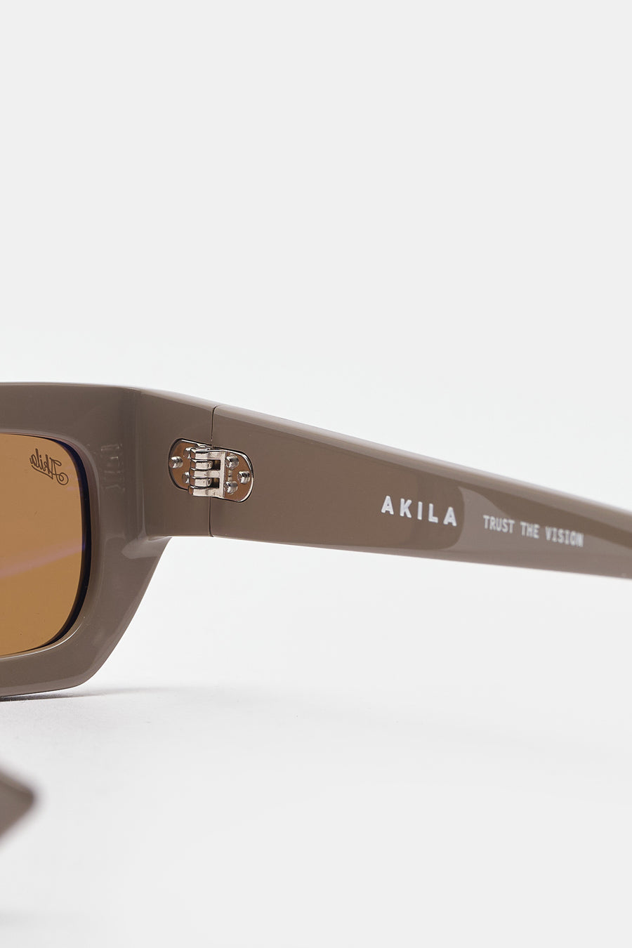 Akila Polaris Sunglasses in Grey/Brown - Notre