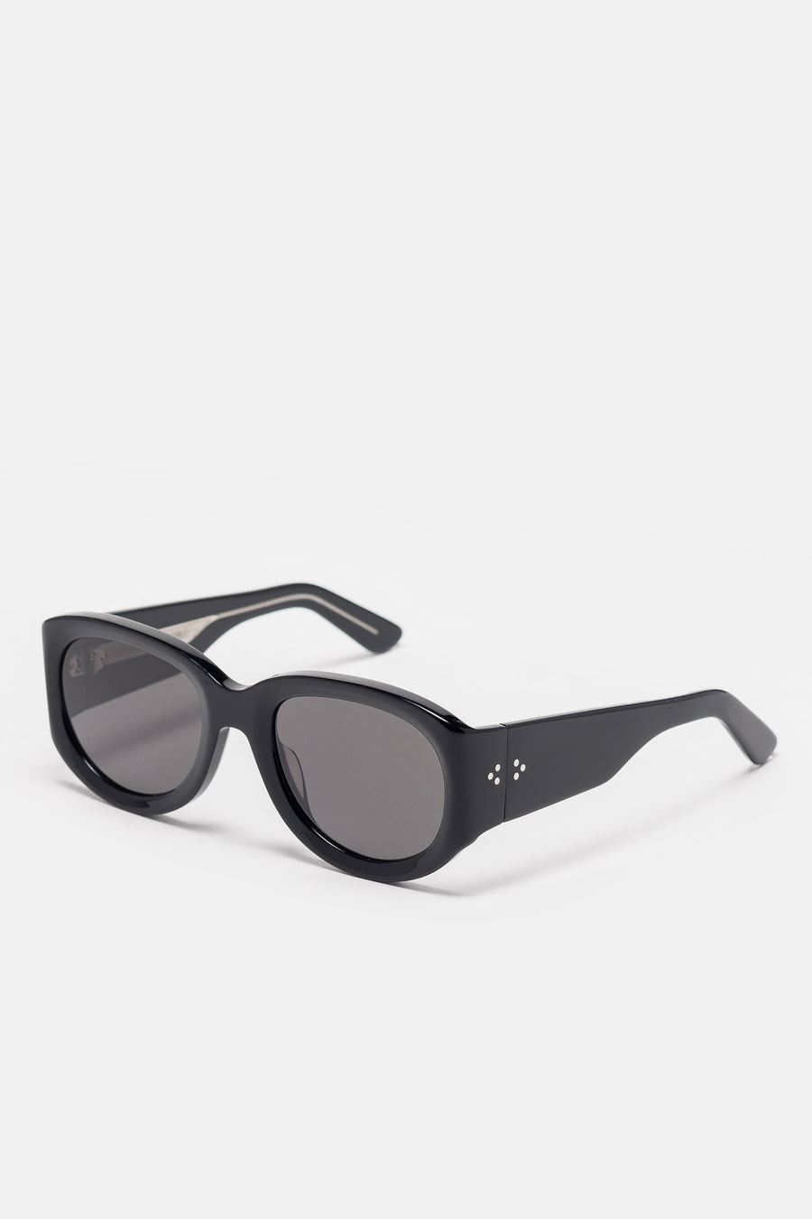 Akila Tempo Sunglasses in Black/Black - Notre