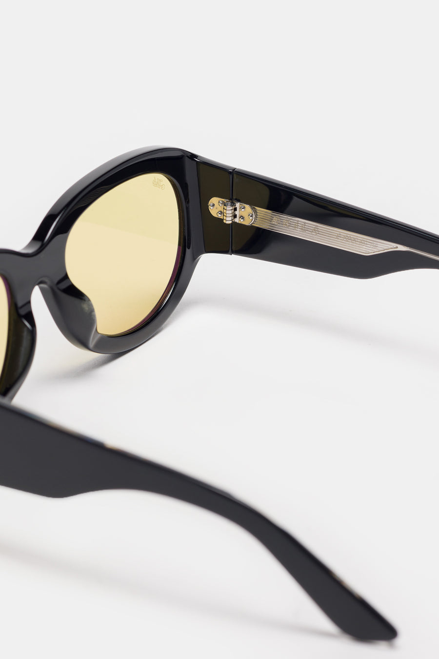 Akila Tempo Sunglasses in Black/Yellow - Notre