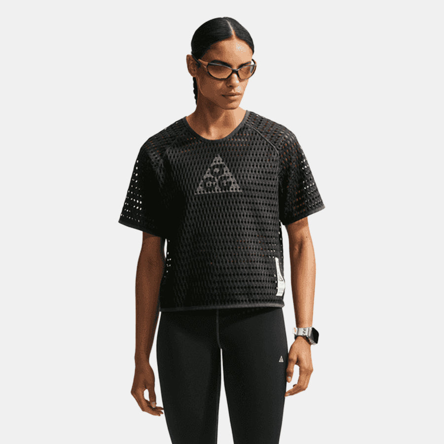 ACG Women's Radical AirFlow Dri-FIT Short-Sleeve Trail Running Top in Anthracite/Cool Grey