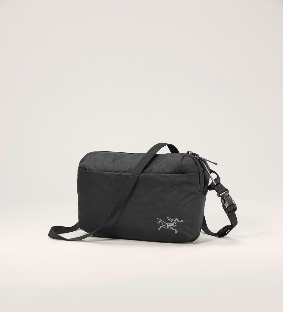 Arc'teryx Heliad Crossbody in Black - Notre