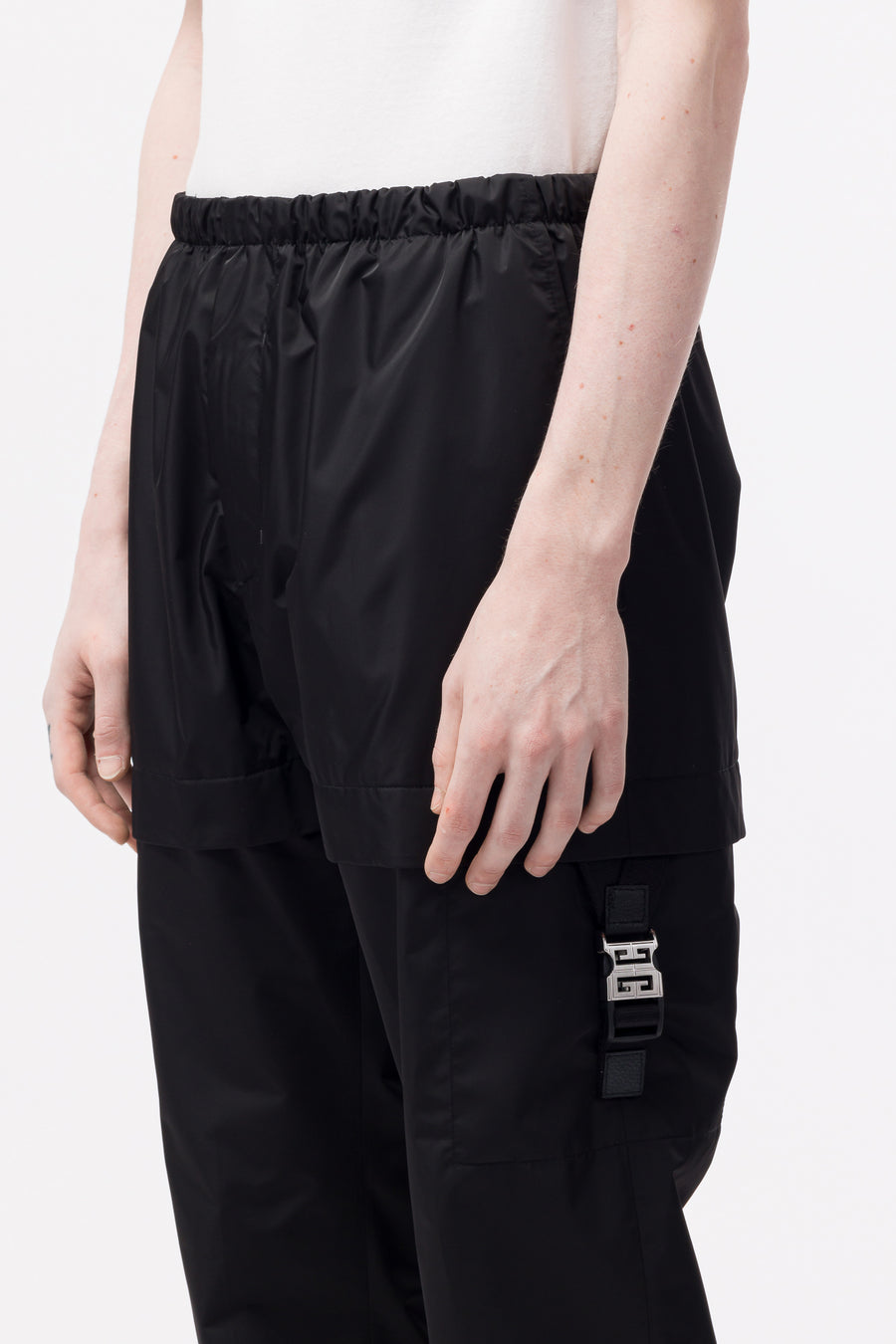 早い者勝ち GIVENCHY ジバンシー カジュアルパンツ ボトムス メンズ