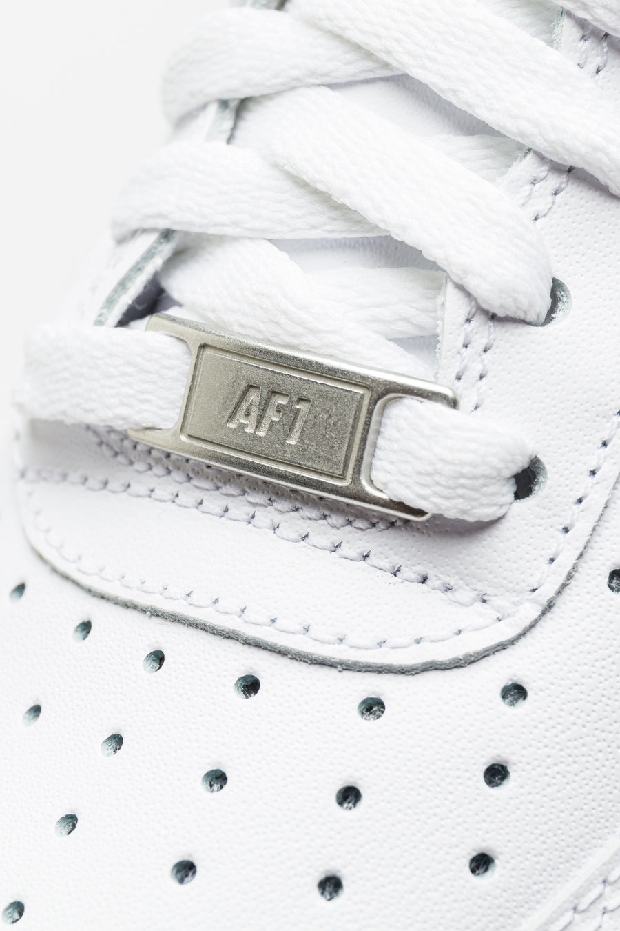 Nike Air Force 1 '07 Sneaker in White/White - Notre