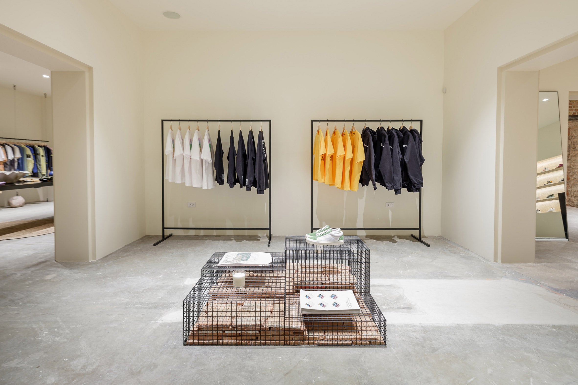 Notre store on sale